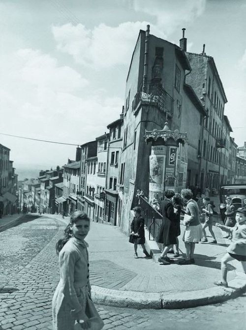 Lyon par Doisneau. Scène de la Croix Rousse.