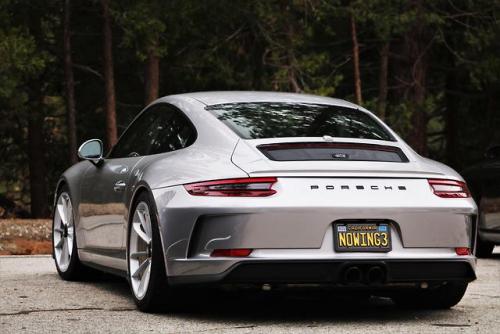 topvehicles: 911 GT3 Touring