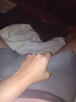 undie-fan-99:  One hand just isn’t enough sometimes.   Hot