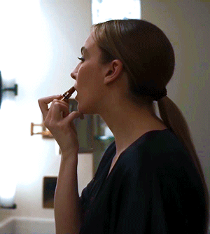 iwt-v:  Killing Eve :: Eve/Villanelle parallels
