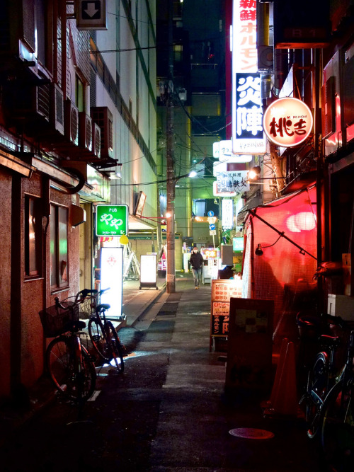 night/shimbashi by osanpo_traveller