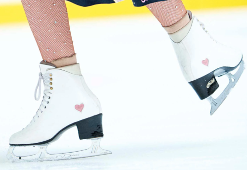 glowdetails:ice skates details, batsheva