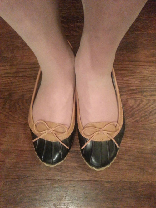 Chooka Solid Duck skimmers with nude, sheer-to-the-waist pantyhose.
