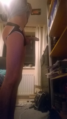 gay-twink-bottom:  My dick - as requested.