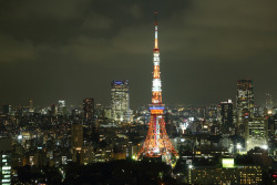japan-overload:  Tokyo Tower at night - 東京タワー