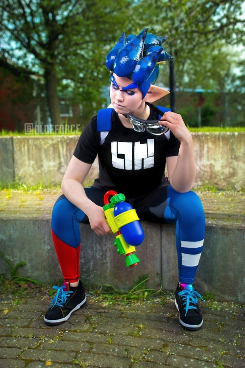 GOOOD PHOTO of my splatooni boi cosplay!!! Edit by me and the amazing photographer is Robert Johanne