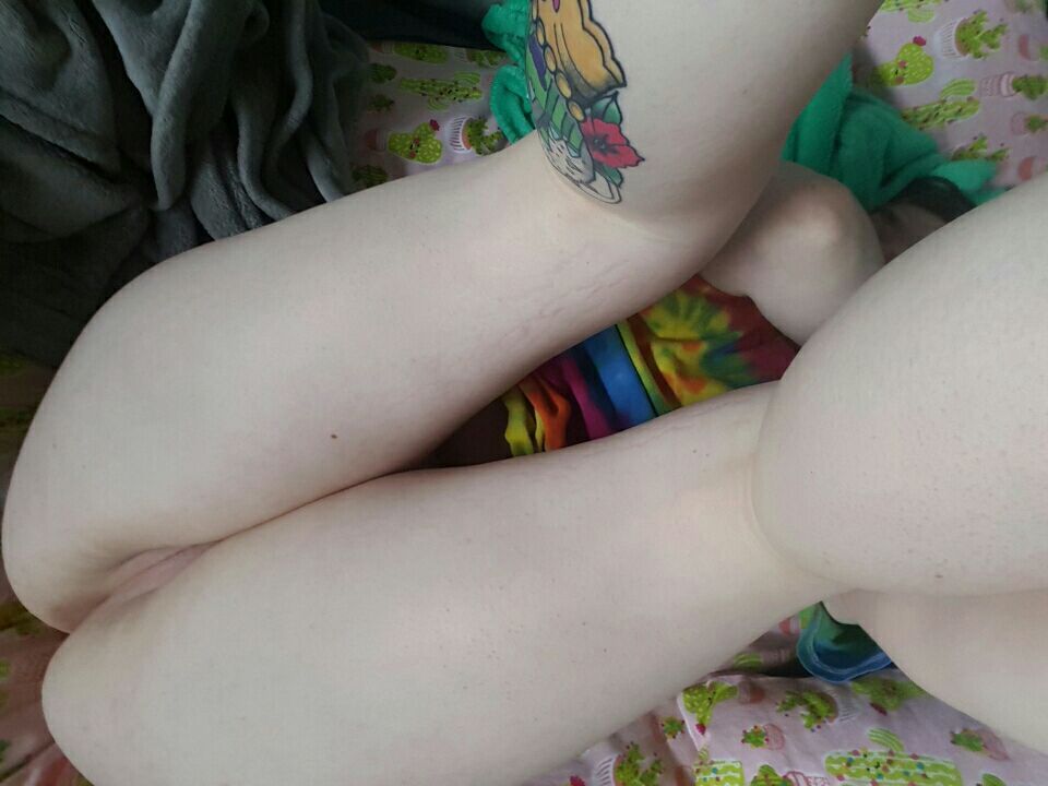 just-another-slut-enabler: I thought this picture turned out really sweet and cute
