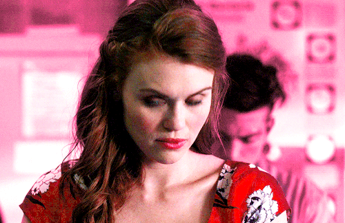 fionagallaqher:1K CELEBRATION ♡ gift for @betty-coopers↳ Holland Roden as Lydia Martin in Teen Wolf 
