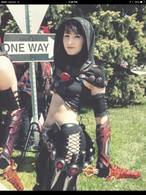 your-cosplay-source:  More here Your Cosplay Source