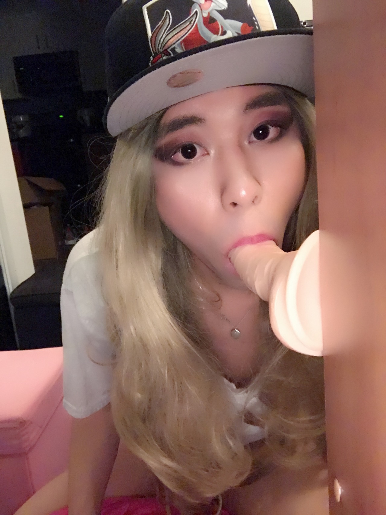 lovejun94:    So, umm… kinda embarrassed about this… 😳    Hot