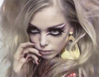 supermodelgif:  backstage @ dior fall/winter 2008 