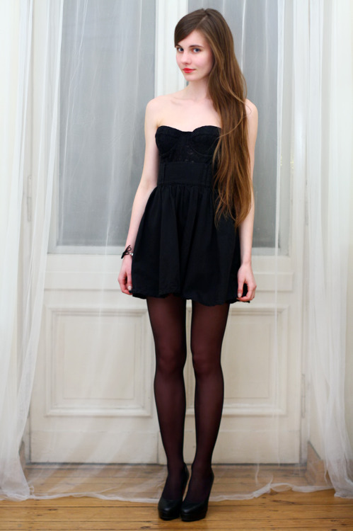 sissysluttrap:  tightsobsession:  Show me the way. Via Help! I have nothing to wear.  So cute love to look that perfect in that dress