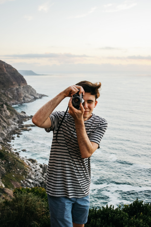 Film on Chapman’s Peak. www.jonnyhayes.co 