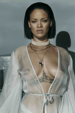nudeandnaughtycelebs:   Rihanna in photoshoot