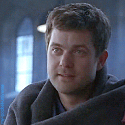 my-pocket-universe:  Cuddly Peter is cuddly- Fringe 3.19 “Lysergic Acid Diethylamide”