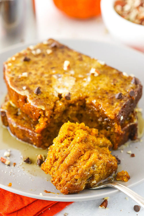 sweetoothgirl: Pumpkin Bread French Toast