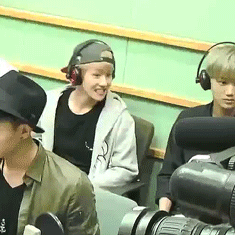 ohyesehun:  control your faces pls 