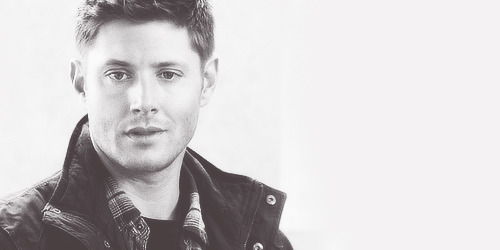 flightlesscas:  I’d just like to casually point out that Dean pulls the exact same