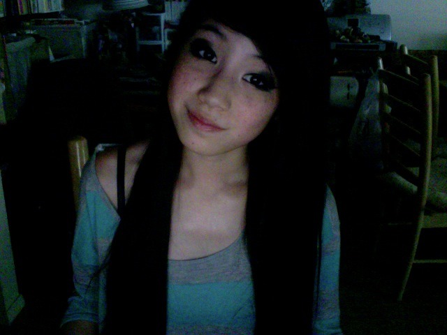 shutupandfuckmeharder:  Too hot to have the lights on. But HAPPY THURSDAY! (:
