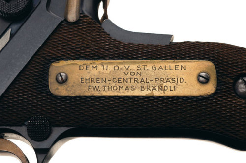 Swiss Waffenfabrik Bern Model 06/24 Luger semi automatic pistol with shooting prize inscribed grip.f