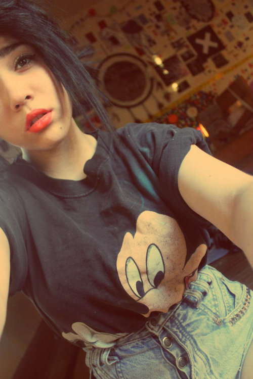 heymynameisandrea:  Follow Me ? c: Instagram ~ Facebook ~
