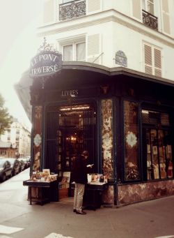 starry-eyed-wolfchild:  The Old Butcher’s Bookshop, Paris   Happiness. 