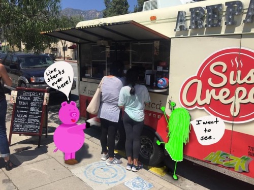 @susarepas Parked next to @cafe_de_leche at Altadena. The Reinas are very delicious. Follow @susarep