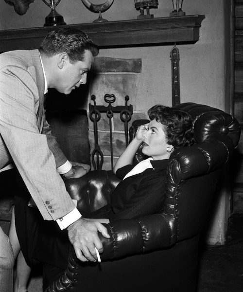 Barbara Hale and Raymond Burr on the set of “The Case of the Buried Clock.”