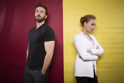 Scarlett Johansson and Chris Evans for Los Angeles Times (2014)scarlettjohanssonbrasil.com/