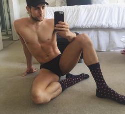 dannysocks.tumblr.com post 158541452962