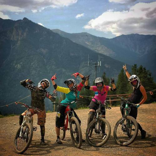 mtbwomen: @Regrann from @meaganbroughton - Rocky Mountain Women’s Mountain Bike Adventure with Sacre
