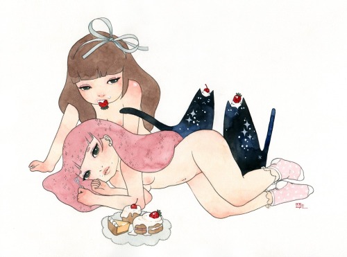 lilplanty:glittertomb:  This is a tribute to Soey Milk’s cats, lesbians, & sweets phase <3  