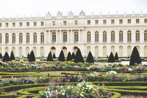 andantegrazioso:Les Jardins de Versailles | styleat30