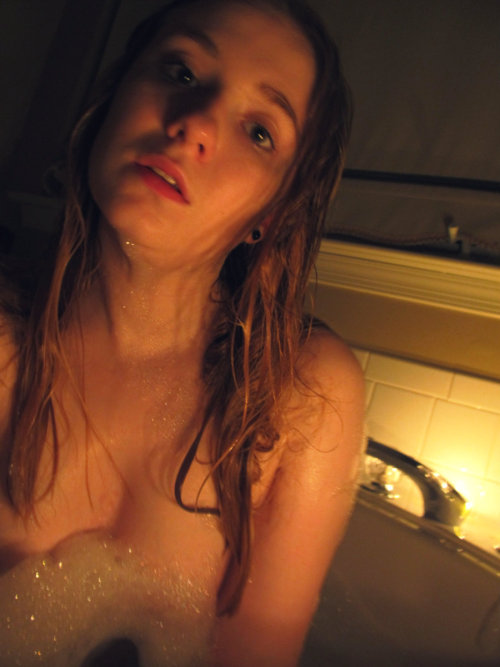 p-ricus:  bath time part 2 feat. me as a sudsy zombie reblog/follow me