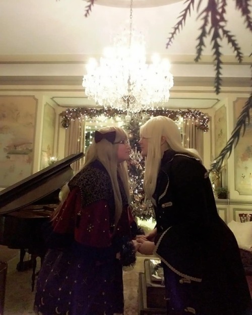 We got such nice photos yesterday♡ This place was so prettyyyy #hokaidofrills #lolita #ouji #lolitaf