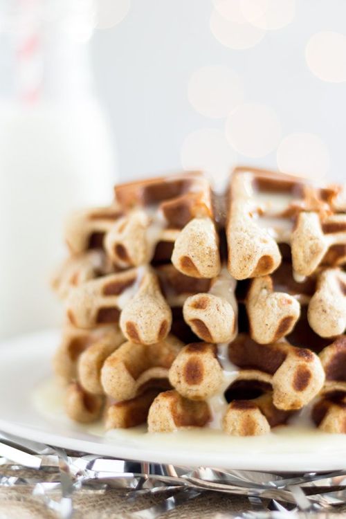 fullcravings:  Eggnog Waffles