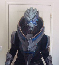 reyairia:  girlhitsdrum:  A friend of mine is going to Comic-con in PHX this weekend with this bad-ass Garrus costume.  So freakin’ talented! She told me to tell Tumblr that if anyone wanted to see more pics and info on this, they should check in at