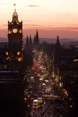 relentlessdemon:  pleoros:  Princes Street,