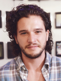 gameofthronesdaily:  Kit Harington at SDCC