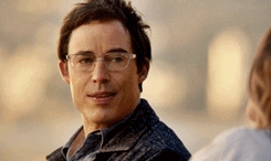 stellar-raven:Dr. Harrison Wells in every episode [x] - The Flash | Episode 1.17, Tricksters [2 of 2