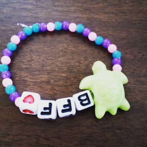 leloukururugi:altissiavibritannia:Made my best friend a bracelet. I’ll be selling already made brace