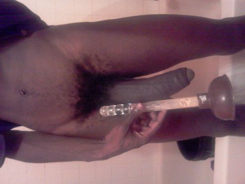 codylane82:  theconsolidator:  shit-gets-real-when:  2013 Tha REAL Mandingo….13 inches of DICK on a 23 year old.    Oh my  Sigh me up…