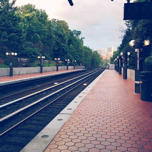platform all to myself; it’s a first town out here. (at Arlington Cemetery Metro Station)