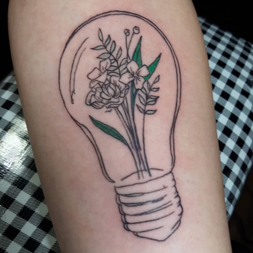 #fineline #lineart #lightbulb and #flowers #tattoo by #femaletattooartist #femaletattooer #angelmaeg