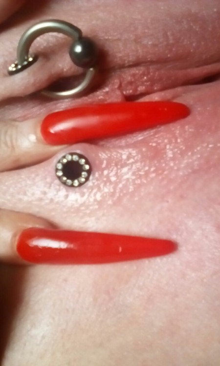 http://women-with-huge-labia-rings.tumblr.com/post/155720644168