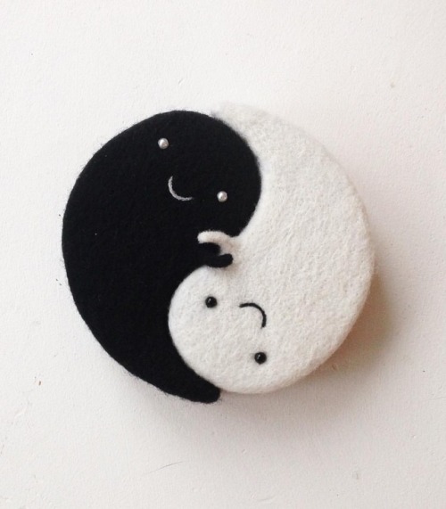 #foolmoon #yinandyang #blackandwhite #couples #felted #lovely #giftideas #china #love #symbol #menan