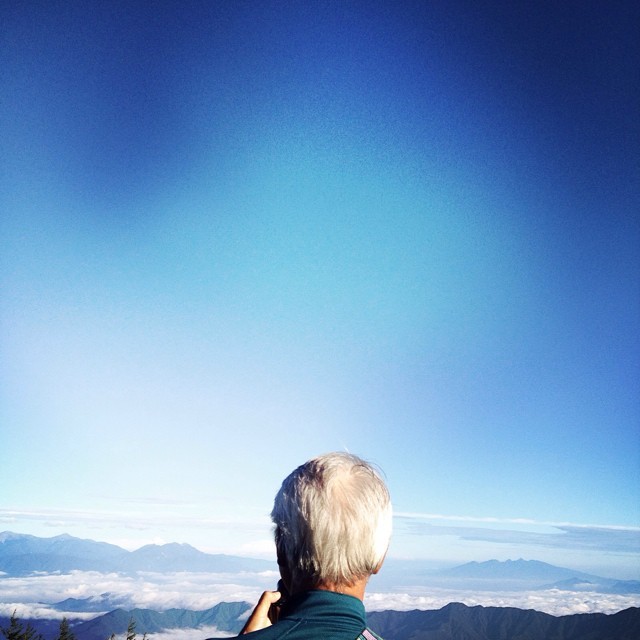 morning view from elevation 2305m. 6:27 am. Aug.20 2014 #asia #azul #japan #japon #mt_fuji #clouds #sky #landscape #unesco #photojournalism #travel (at Mount Fuji 5th Station)