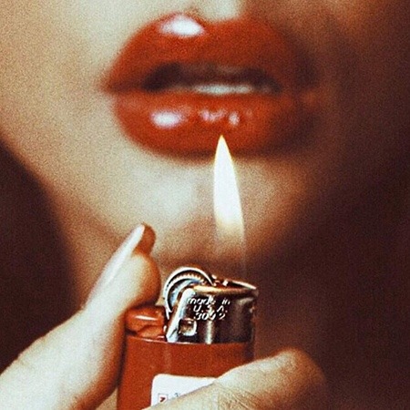 Cigarette Tumblr Theme
