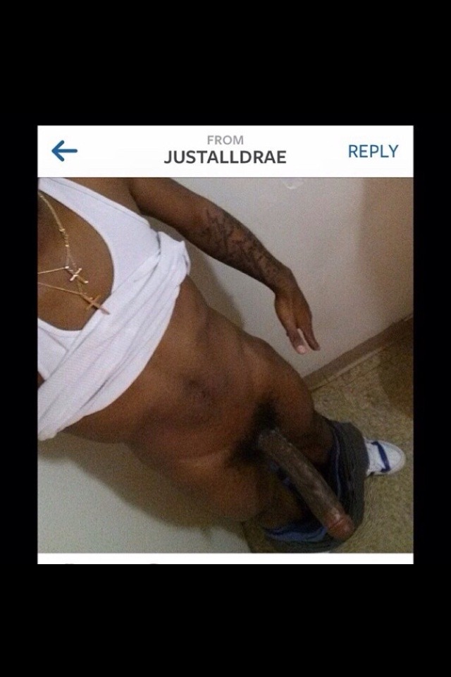 dachocolatefactory:  sexynytrap:  Even though his dick is clearly edited, InstaDick!