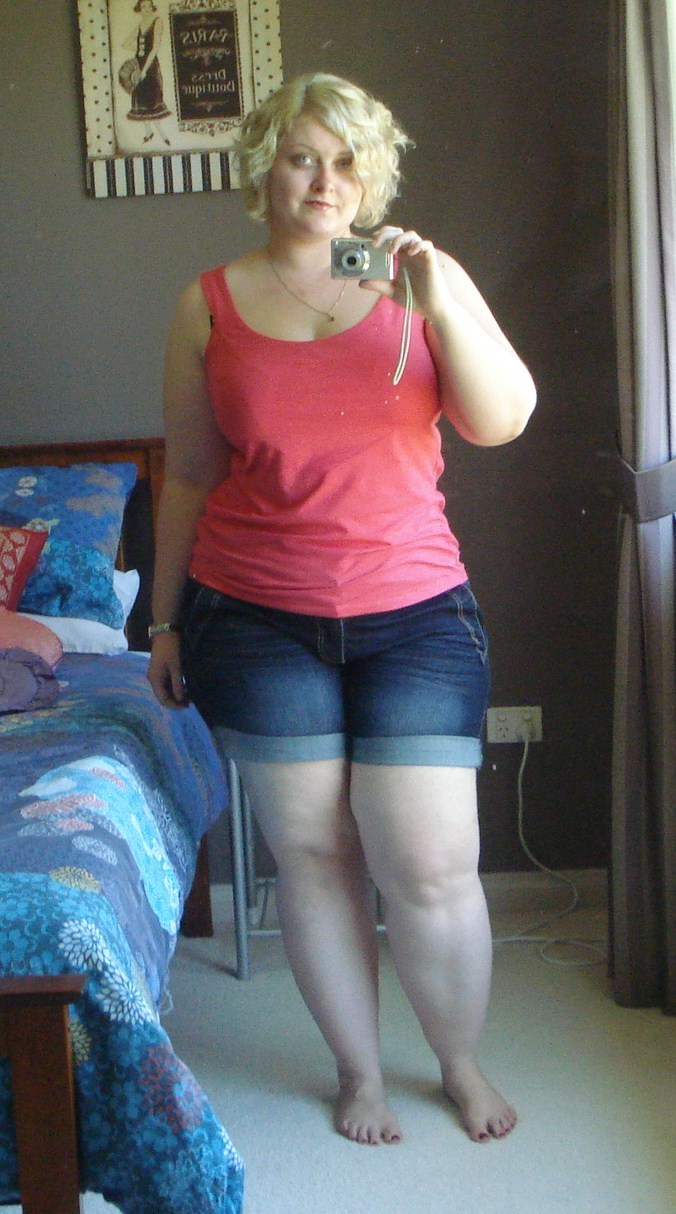 pearlconcubine:  Fatshion February Day 3 Shirt: City Chic size XS Shorts: City Chic